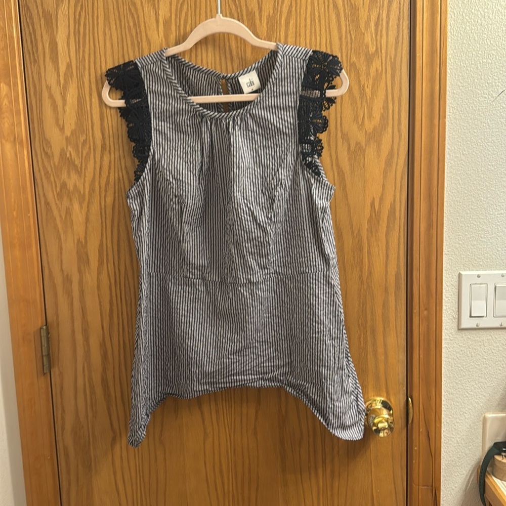 Cabi women’s tank top size medium